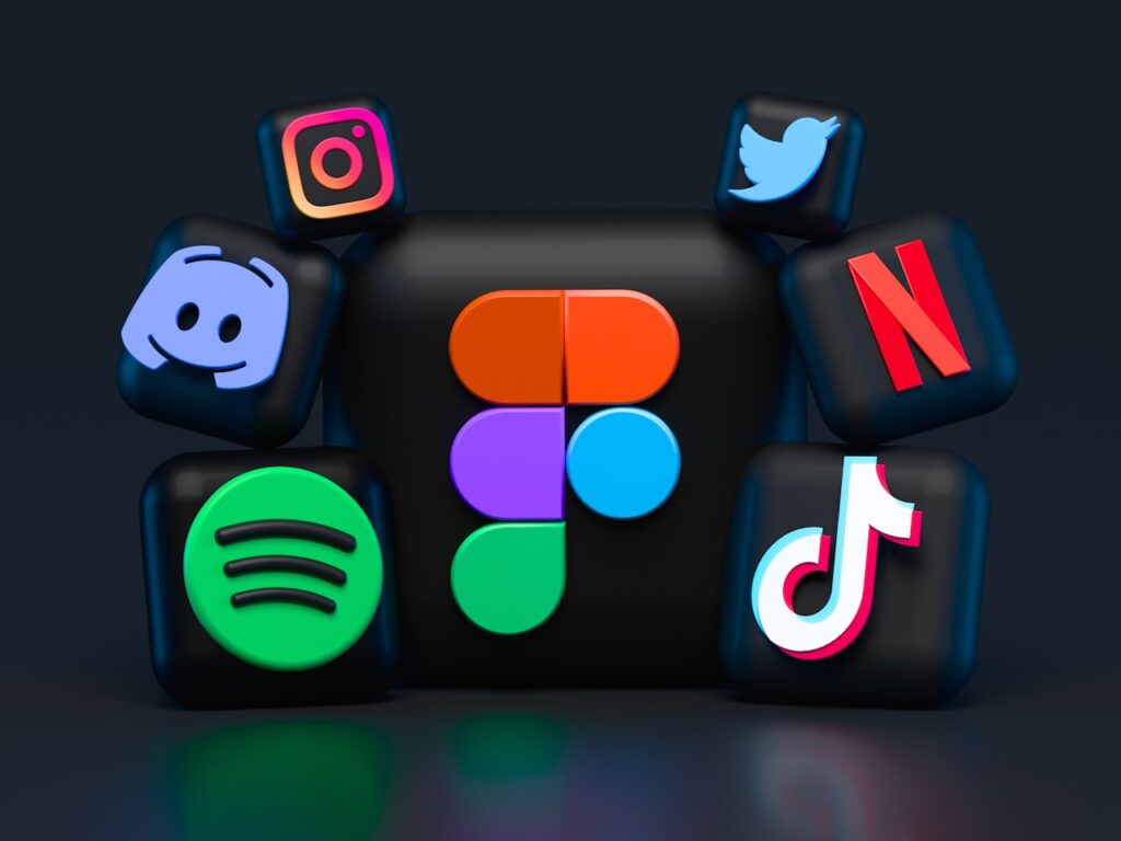 Médias sociaux